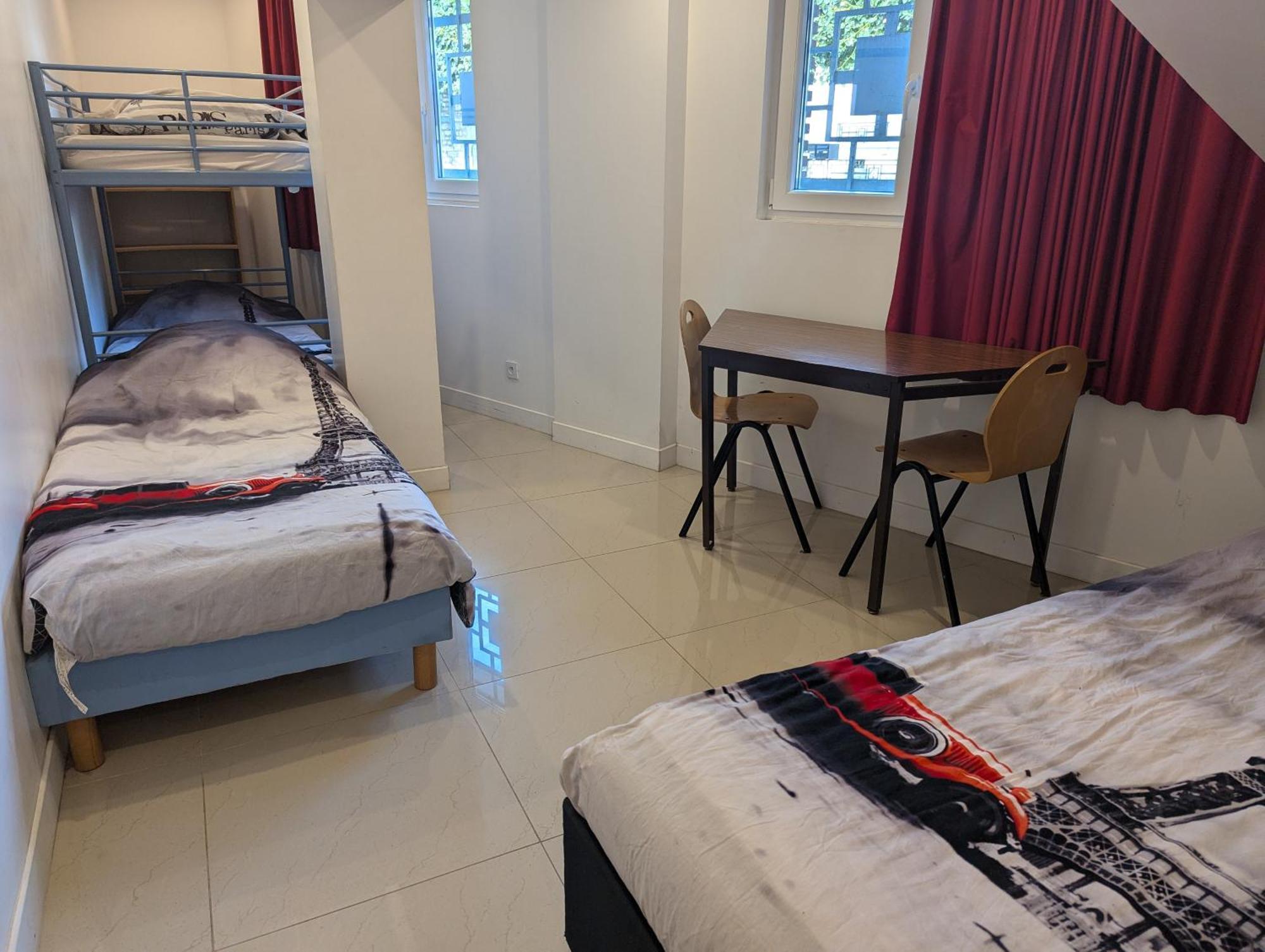 Апартаменты House 20 Min From Paris By Metro, Free Parking Кретей Номер фото